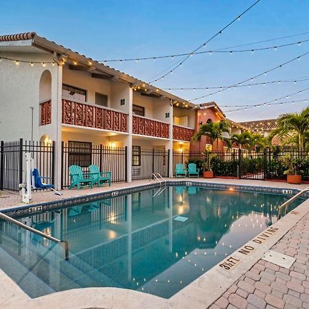 Отель Clarion Pointe Tampa-Brandon Near Fairgrounds And Casino Mango Экстерьер фото