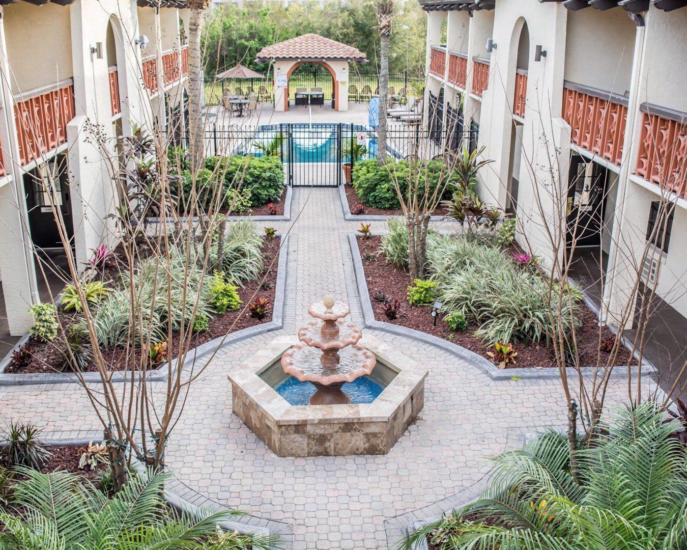 Отель Clarion Pointe Tampa-Brandon Near Fairgrounds And Casino Mango Экстерьер фото