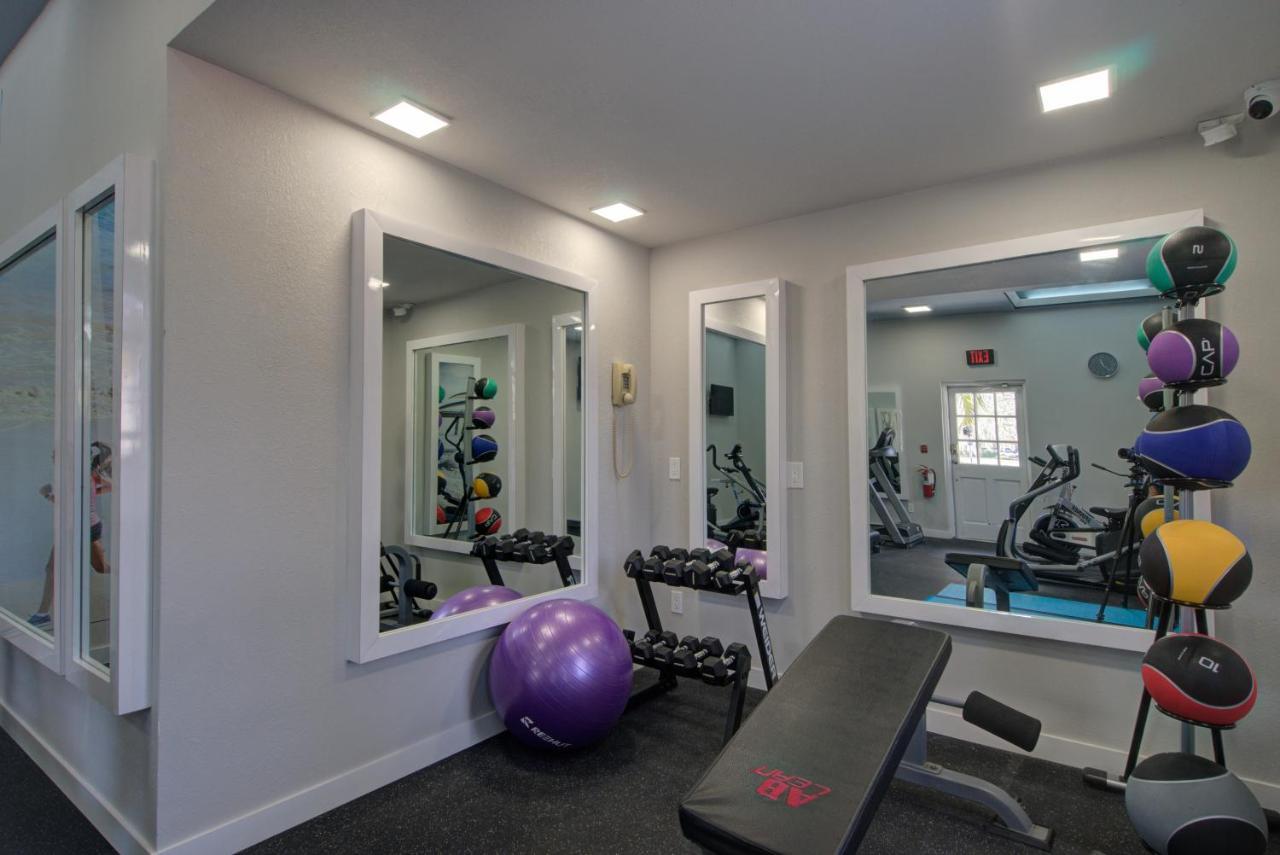 Отель Clarion Pointe Tampa-Brandon Near Fairgrounds And Casino Mango Экстерьер фото